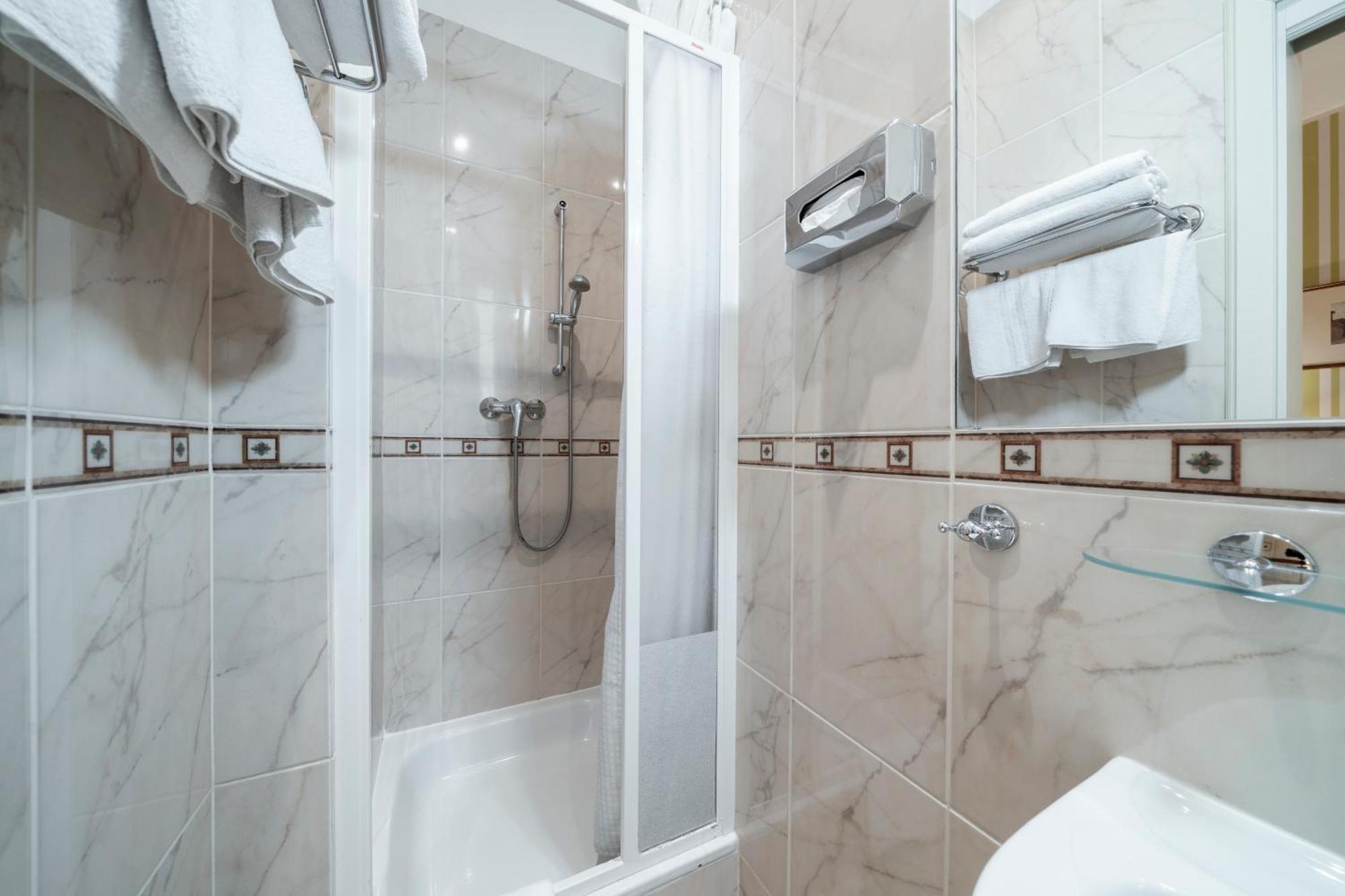 Hotel Raffaello Praha